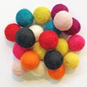 Pompon feutre multi-couleur