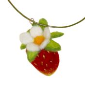 Collier sautoir fraise